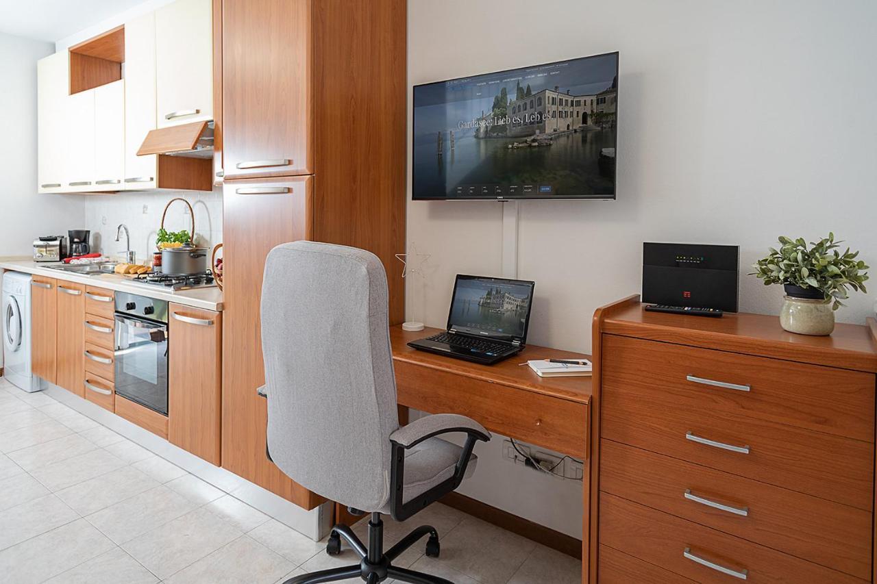 Apartment L'Archetto And Villetta Gruber - Regarda Travel Lazise Eksteriør billede
