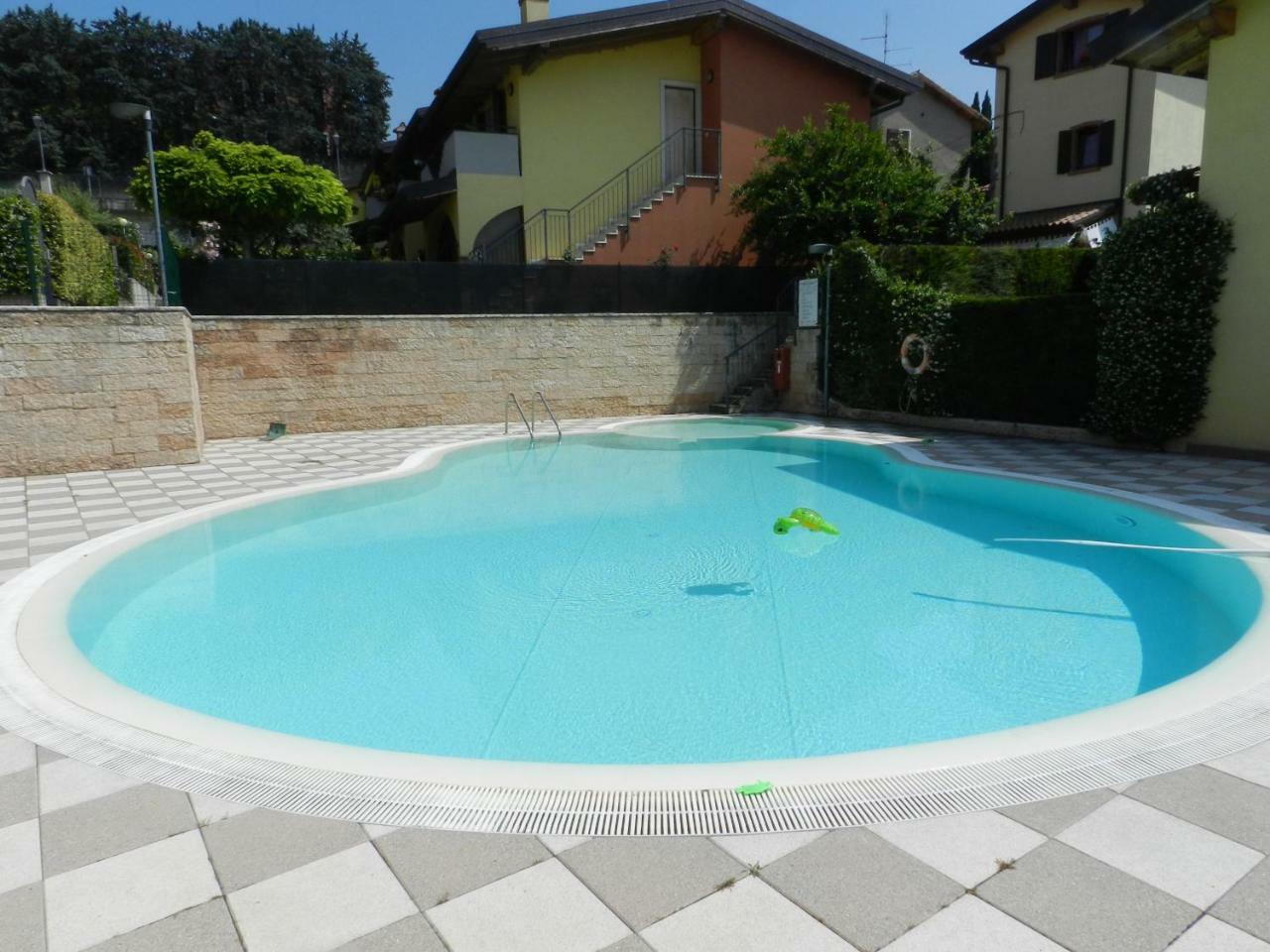 Apartment L'Archetto And Villetta Gruber - Regarda Travel Lazise Eksteriør billede