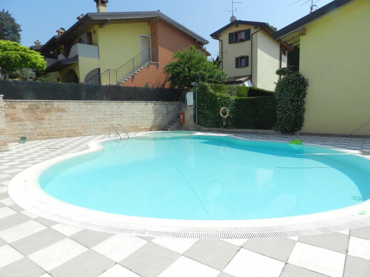 Apartment L'Archetto And Villetta Gruber - Regarda Travel Lazise Eksteriør billede